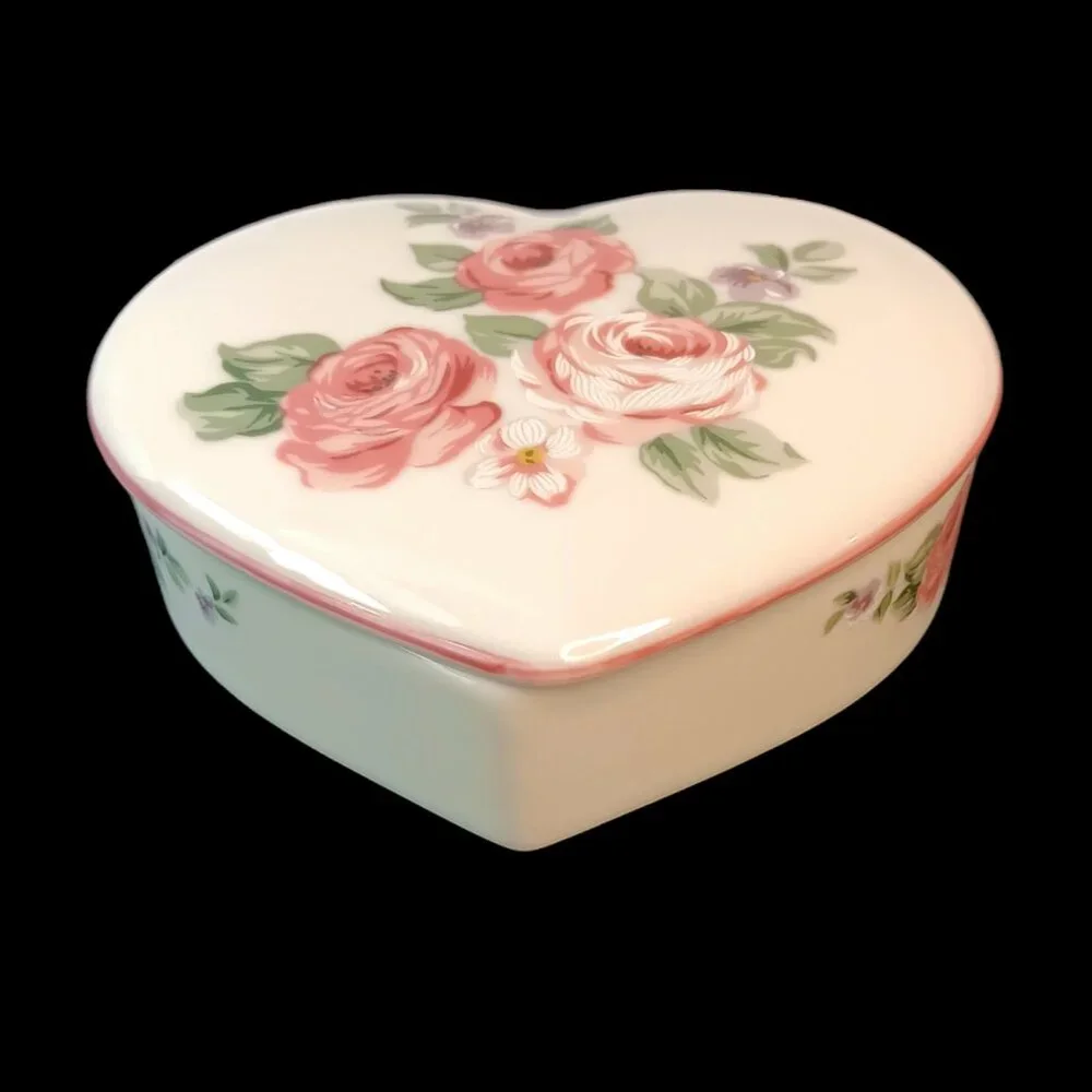 Heart Shaped Floral Trinket Box with Lid Vintage Made in Japan